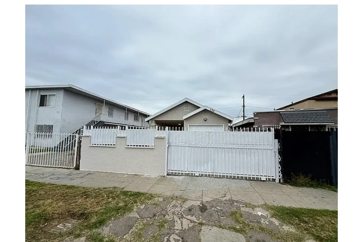 $3400 : Casa 4 rec Los Angeles image 1