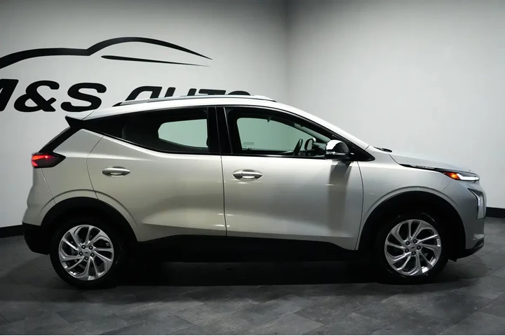 $17439 : 2023 Bolt EUV LT image 6