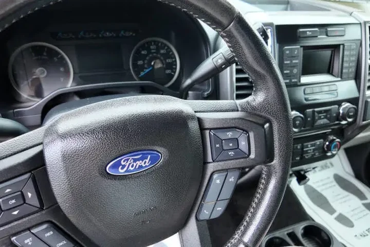 2016 F-150 XLT image 8