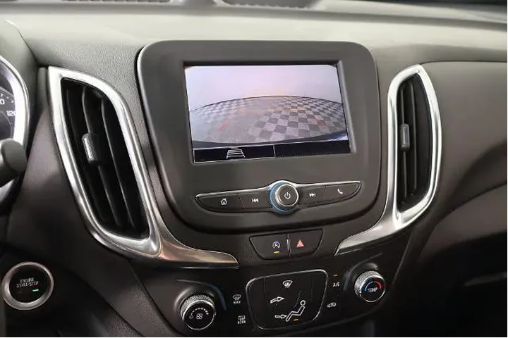 $21020 : Chevrolet Equinox 2024 LT 4d image 6