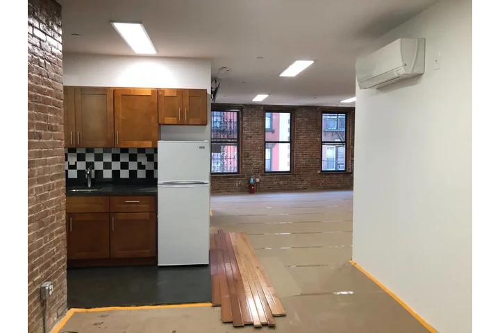 $400000 : Commercial Building  For Sale image 9