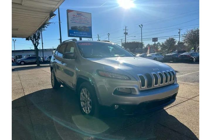 $12499 : 2015 Cherokee Latitude image 3