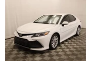 $21995 : Toyota Camry 2022 LE 4dr Sed thumbnail