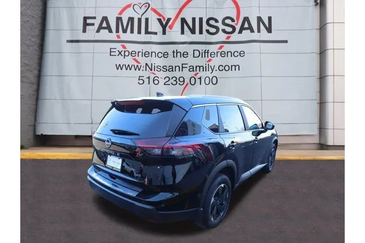 $33556 : Nissan Rogue 2026 AWD SV 4dr image 3