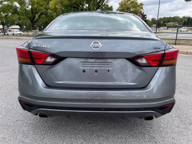 $12900 : 2021 Altima 2.5 SR image 6