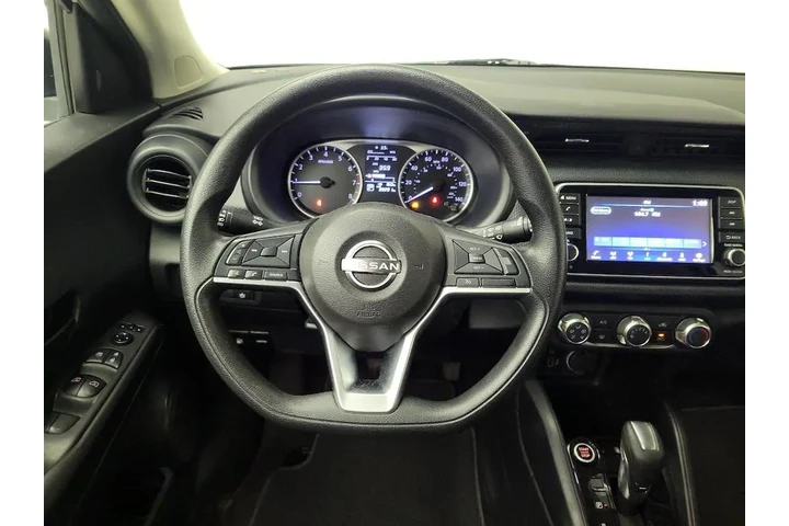 $17998 : Nissan Kicks 2022 S 4dr Cros image 10