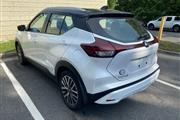 $19999 : PRE-OWNED 2021 NISSAN KICKS SV thumbnail