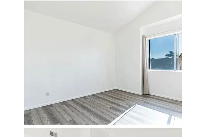 $800 : Cuarto de renta image 2