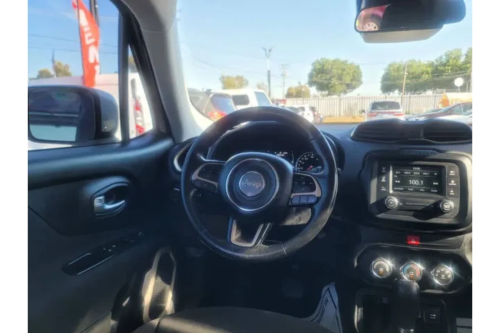 $10999 : 2016 Renegade Latitude image 9