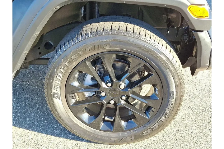 $31599 : Jeep Wrangler Unlimited 2022 image 8