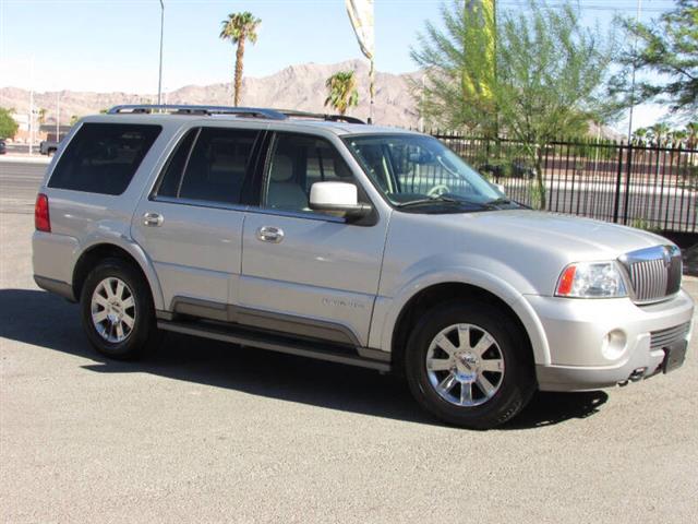 $8995 : 2003 Navigator Luxury image 3