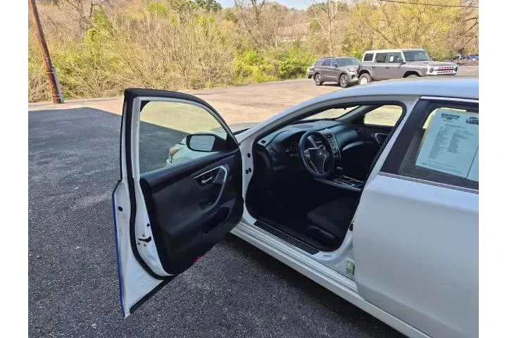 $2295 : Nissan Altima 2015 2.5 S 4dr image 9