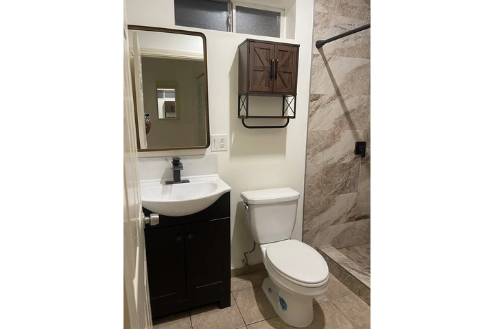 $1200 : Rento Cuarto image 9