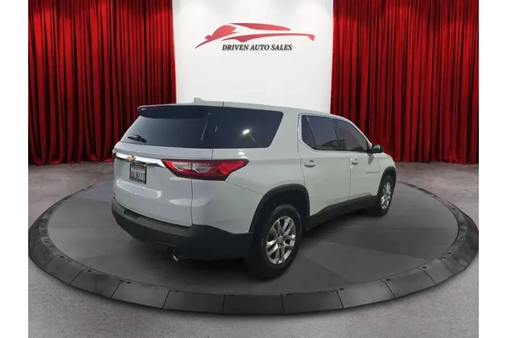 $12999 : 2018 Traverse LS image 6
