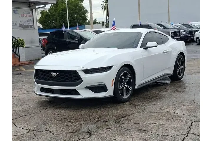 $29990 : Ford Mustang 2025 EcoBoost 2 image 2