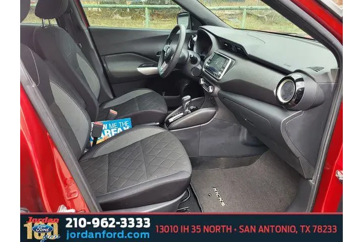 $10813 : Nissan Kicks 2018 S 4dr Cros image 10