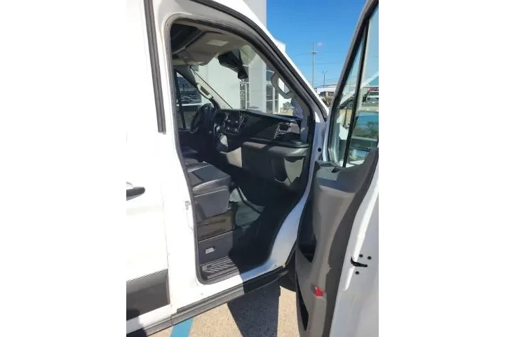 $30865 : Ford Transit 2022 250 3dr LW image 8