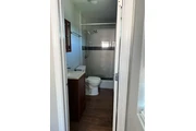 $1300 : Máster con baño y entrada thumbnail