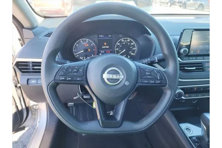 $21242 : Nissan Altima 2024 2.5 S 4dr image 10