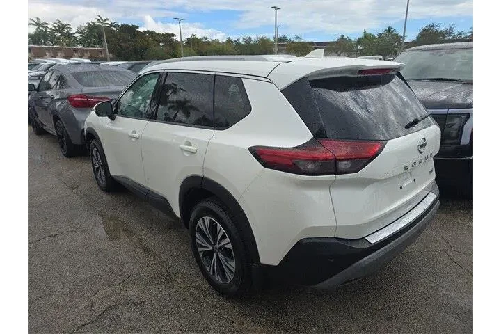 $14990 : Nissan Rogue 2021 SV 4dr Cro image 4