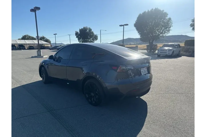 $35328 : Tesla Model Y 2024 AWD Long image 6