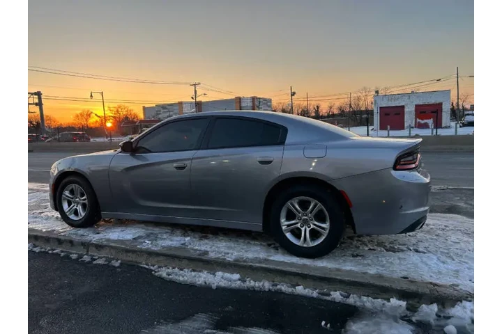 $6495 : 2015 Charger SE image 7