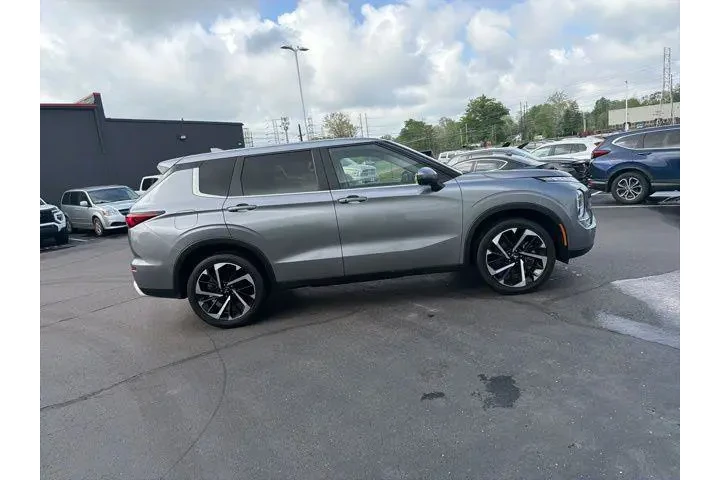 $24980 : Mitsubishi Outlander 2024 AW image 5