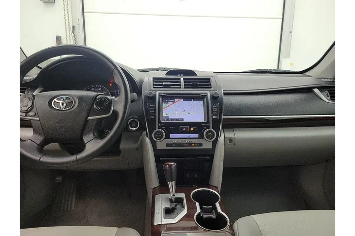 $18998 : Toyota Camry 2014 XLE 4dr Se image 9