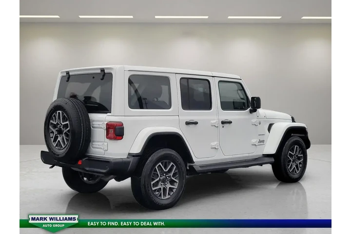 $39990 : Jeep Wrangler 2024 4x4 Sahar image 6