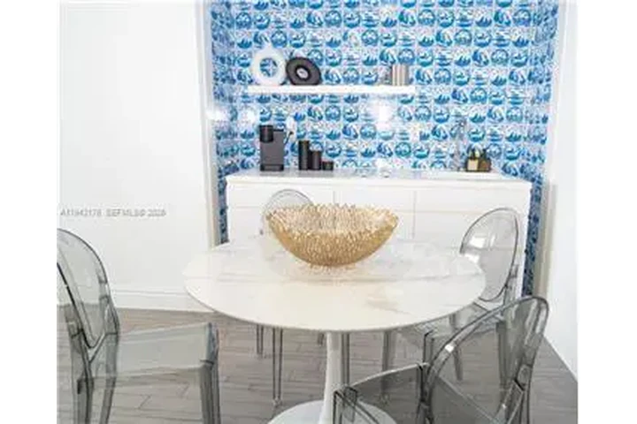 $4500 : Rental property with 0 bedro image 5