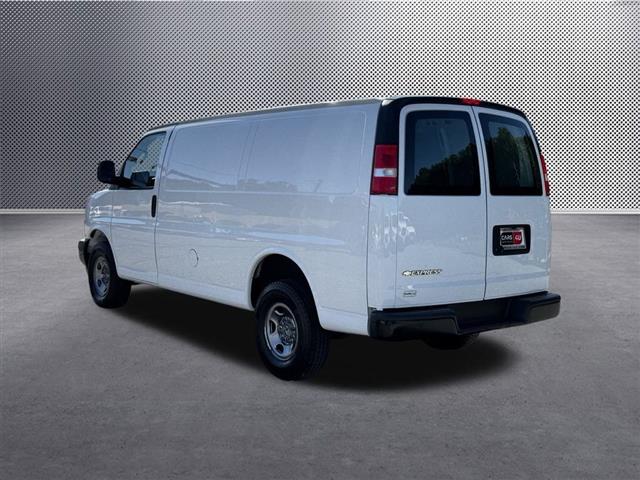 $26053 : 2021 Express 2500 Work Van image 5