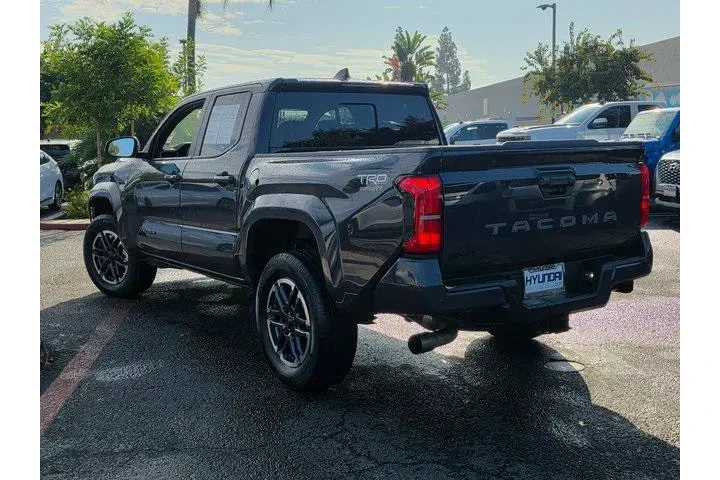 $39500 : Toyota Tacoma 2024 4x4 TRD S image 5