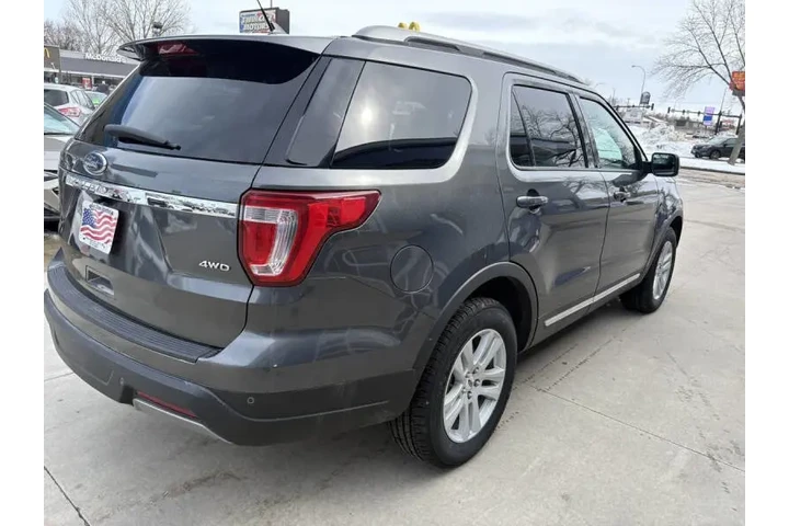 $17990 : 2019 Explorer XLT image 7