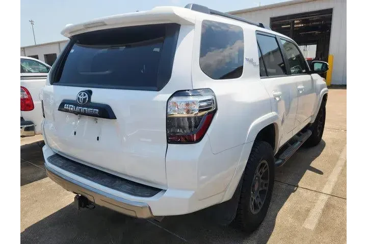 $37991 : Toyota 4Runner 2020 4x4 SR5 image 6