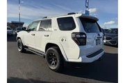 $38899 : Toyota 4Runner 2023 4x4 SR5 thumbnail