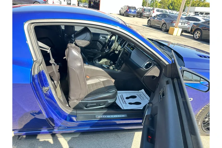 $17850 : 2013 Mustang 2dr Cpe GT Premi image 9