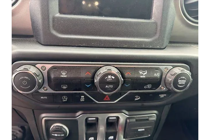 $25992 : Jeep Wrangler 2020 4x4 Willy image 10