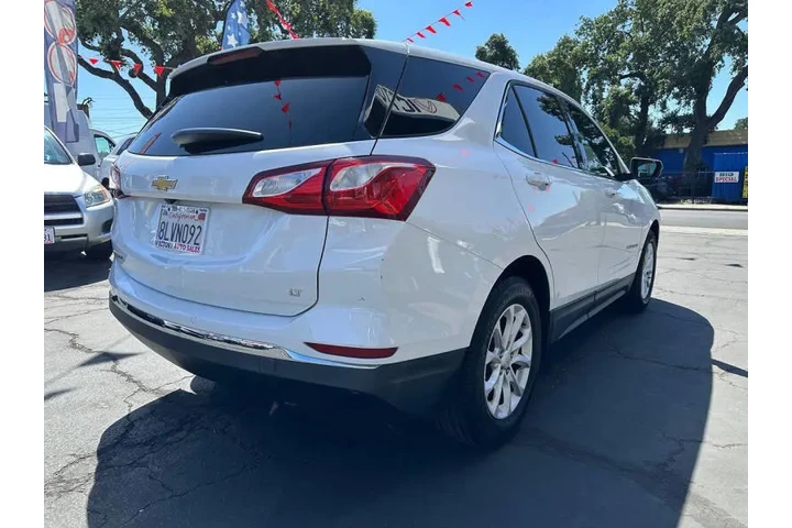 2018 Equinox LT image 4