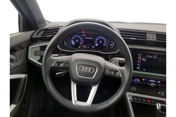 $22998 : Audi Q3 2021 AWD quattro S l image 10
