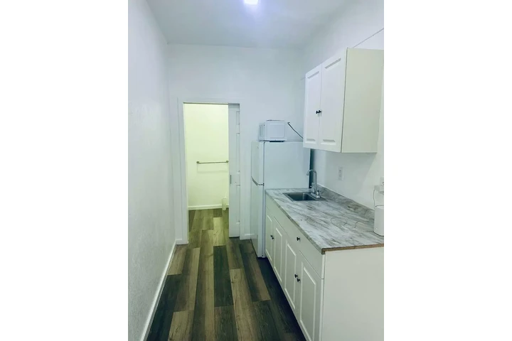 $1200 : Efficiency image 7