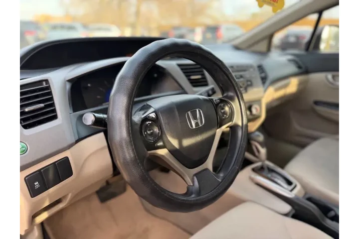 2012 Civic LX image 10