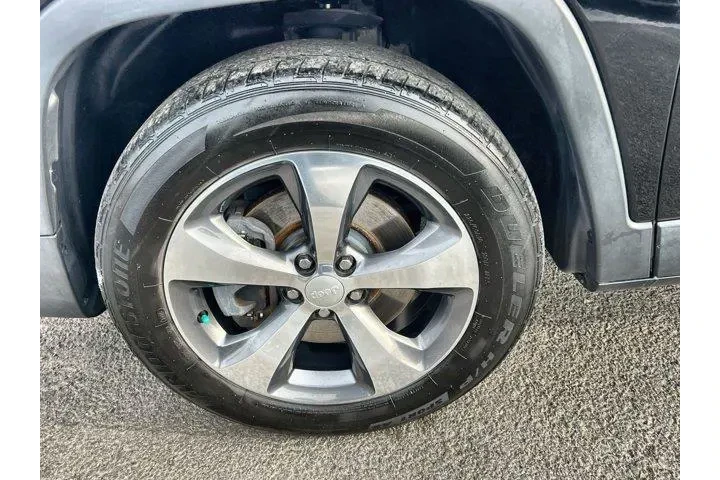 $14500 : Jeep Cherokee 2019 4x4 Limit image 9