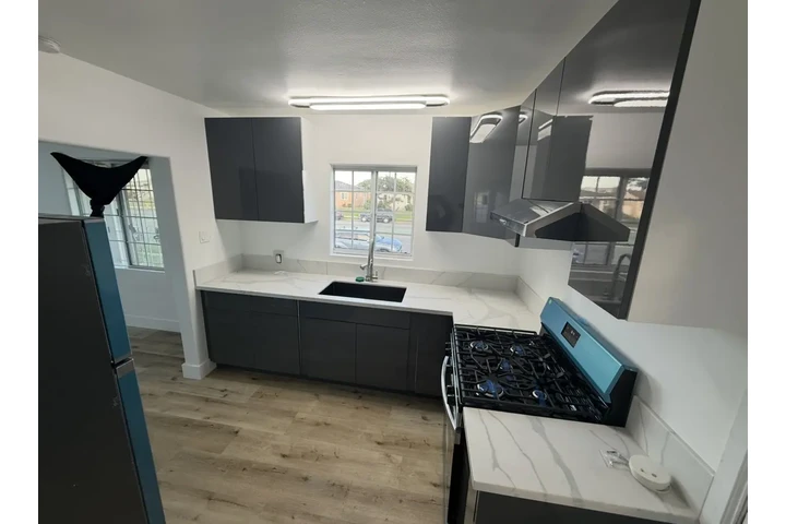 $3500 : CASA BILES INCLUIDOS image 1