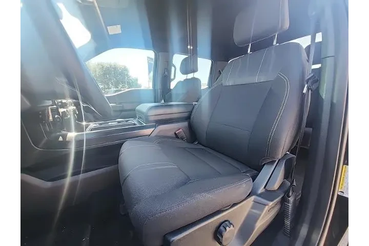 $36997 : Ford F-150 2024 4x2 STX 4dr image 8