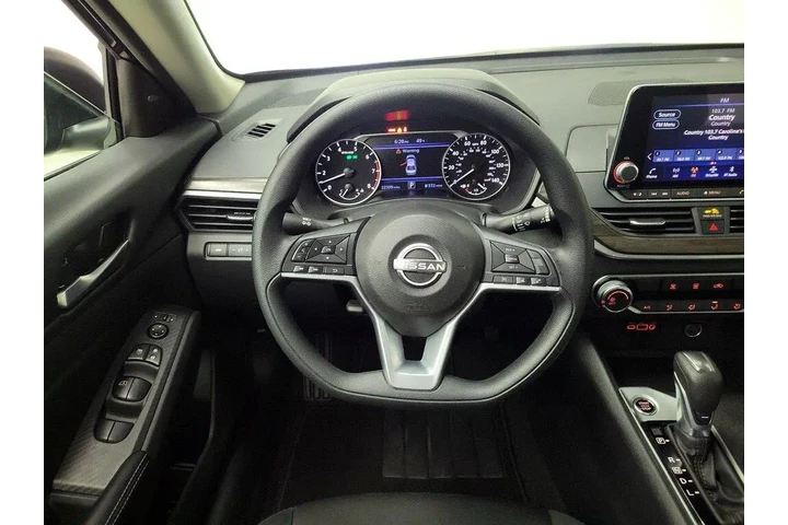 $21998 : Nissan Altima 2025 2.5 SV 4d image 10