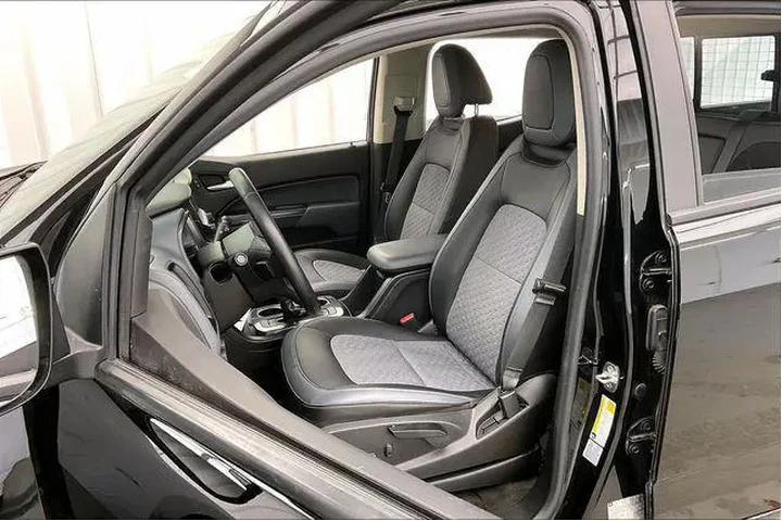 $21490 : Chevrolet Colorado 2016 4x4 image 8