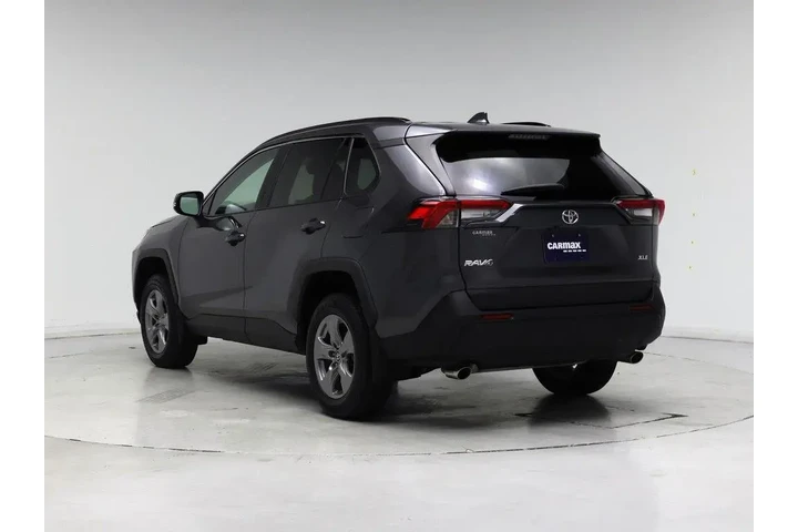 $28998 : Toyota RAV4 2024 XLE 4dr SUV image 2