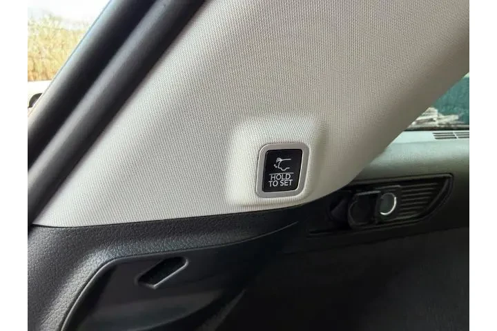 $37000 : Jeep Grand Cherokee 2023 4x4 image 7