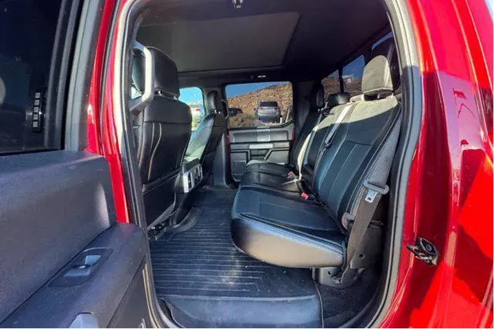$30000 : Ford F-150 2018 4x4 Lariat 4 image 10