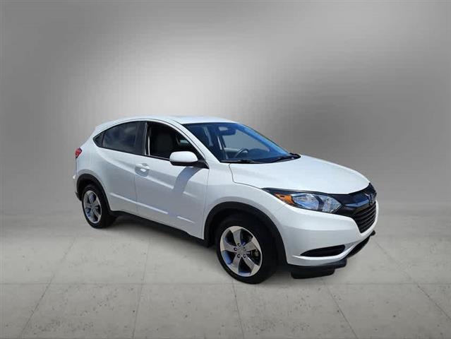 $15990 : Pre-Owned 2017 Honda HR-V LX image 7